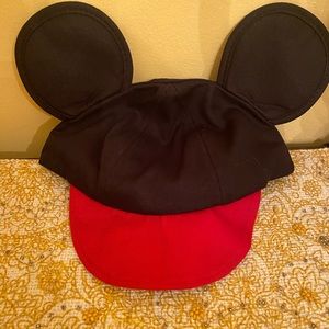 Toddler Mickey Mouse Hat!